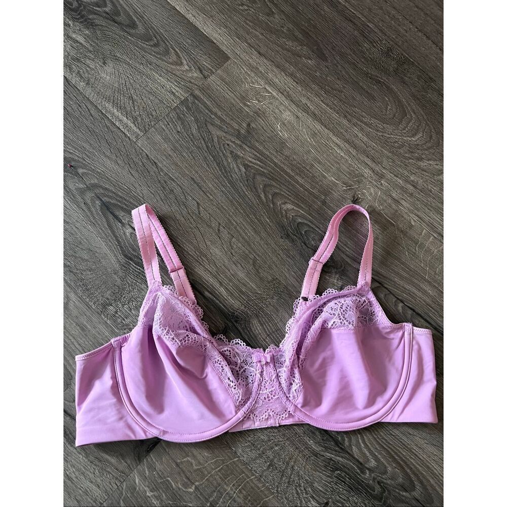 Bali Womens Lace Desire Back Smoothing Bra 42C